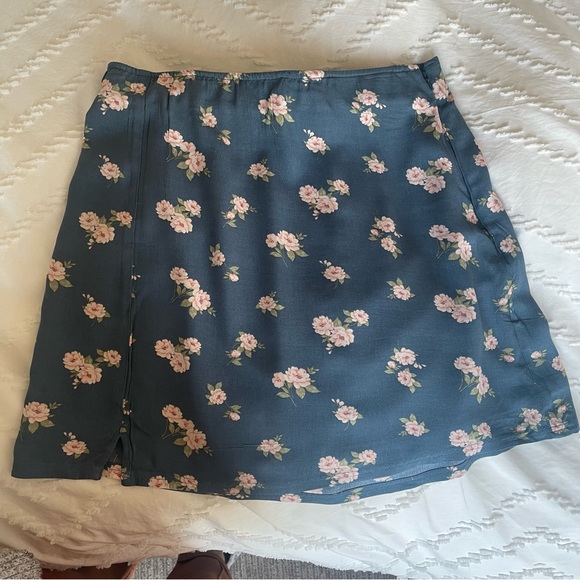 aerie Dresses & Skirts - AE Floral Notched Mini Skirt